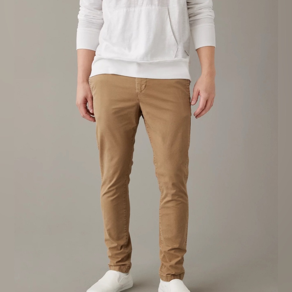 American Eagle Outfitters Tan Chinos